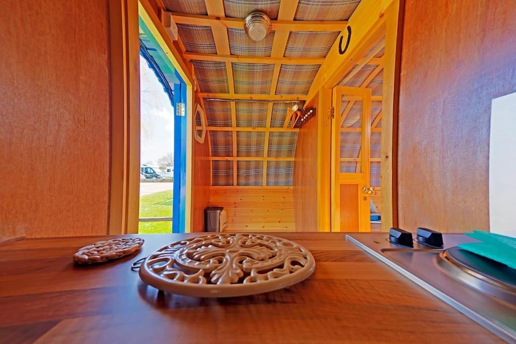 Hotel Glamping At South Lytchett Manor Poole Zewnętrze zdjęcie