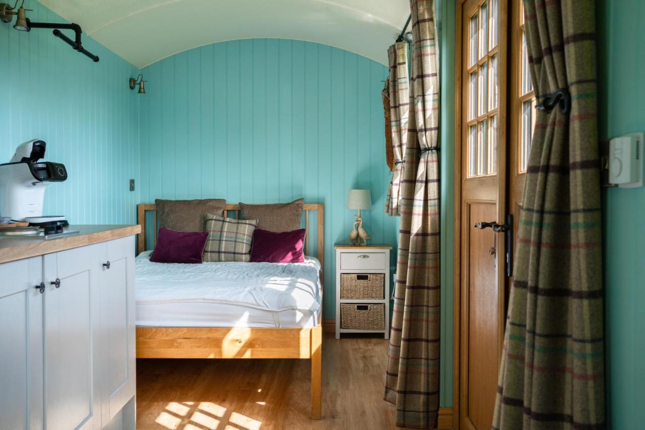 Hotel Glamping At South Lytchett Manor Poole Zewnętrze zdjęcie