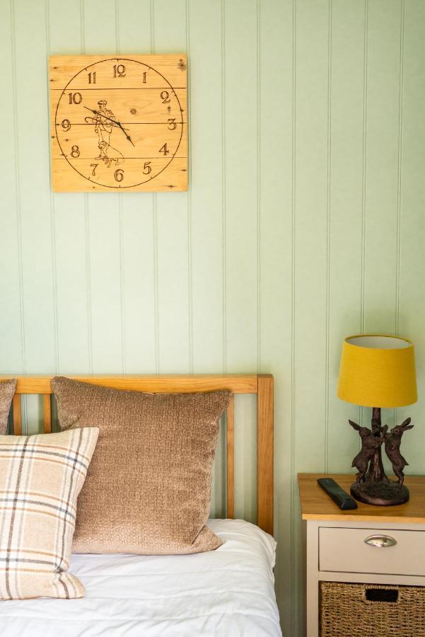 Hotel Glamping At South Lytchett Manor Poole Zewnętrze zdjęcie