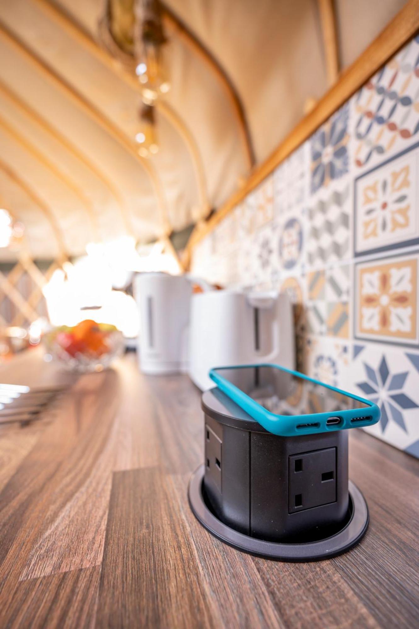 Hotel Glamping At South Lytchett Manor Poole Zewnętrze zdjęcie
