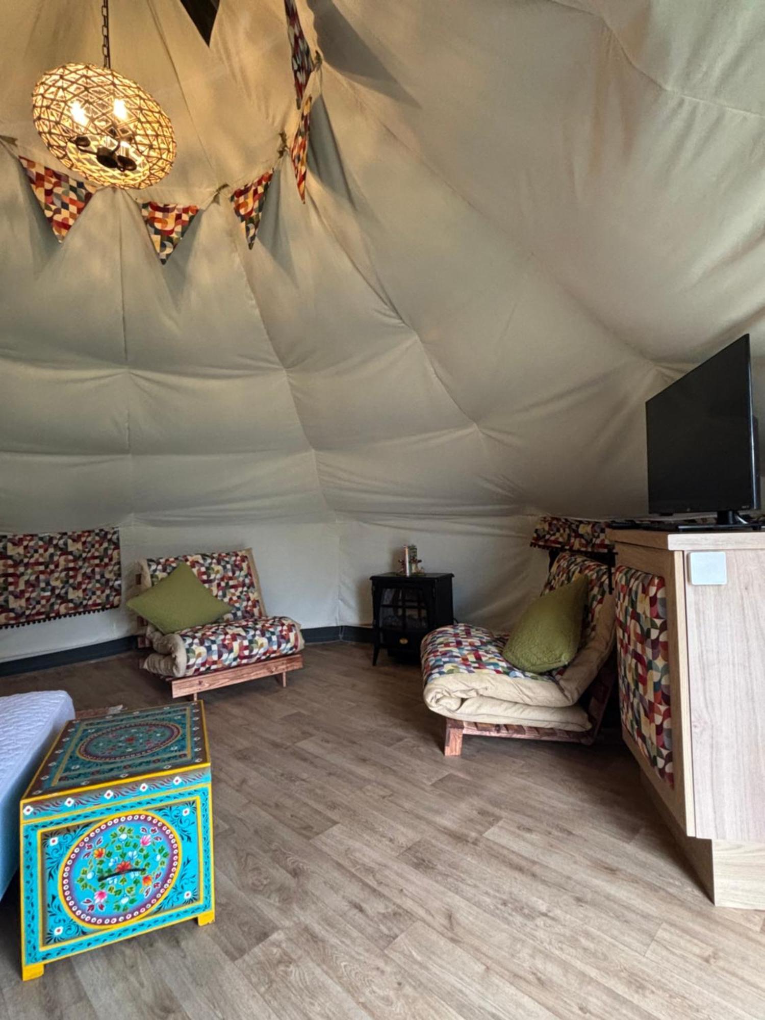 Hotel Glamping At South Lytchett Manor Poole Zewnętrze zdjęcie